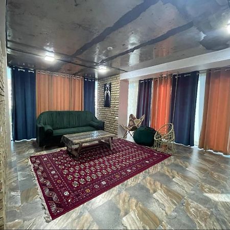 Local Hotel Tashkent Exterior photo